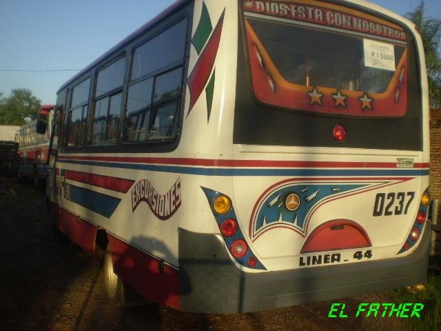¿ Mercedes-Benz ? - El Father - Linea 44 , C.M.R.A.
http://galeria.bus-america.com/displayimage.php?pos=-15600
Fuente: Clasipar
Palabras clave: MB