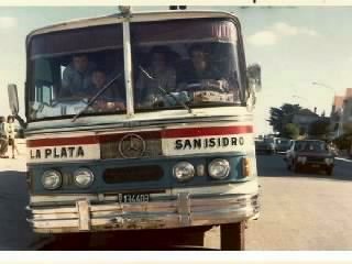 COSTERITA
http://galeria.bus-america.com/displayimage.php?pos=-15033
Fotografía de : Edgardo German Nothen
Extraída de : solobus.com.ar
