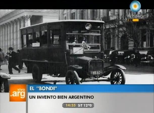 Foto de archivo. Imagen de un especial sobre la historia del colectivo en "Vivo en Argentina" de Canal 7
