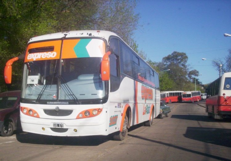 Sudamericanas F50 EXPRESO LA PLATA
GUQ697
