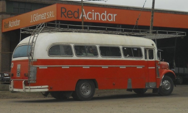 PARTICULAR
C 239539 - WAB 835

http://galeria.bus-america.com/displayimage.php?pos=-19306
Palabras clave: particular