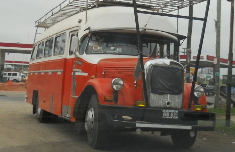 PARTICULAR
C 239539 - WAB 835

http://galeria.bus-america.com/displayimage.php?pos=-19307
Palabras clave: particular