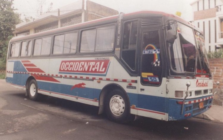 Busscar El Buss 320 (en Ecuador) - Occidentales

