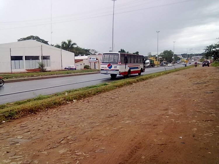 Mercedes-Benz OF 1318 - Marcopolo Torino LN Intermunicipal (en Paraguay) C. M. R. A.
Los Allegro LN llevan un paragolpes grande, y este que fotografié es chico, por lo que diría que es un Torino LN Intermunicipal
Palabras clave: Torino LN