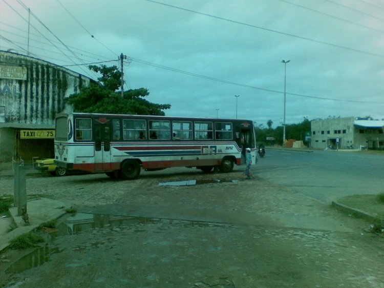 Mercedes Benz OF 1318 - ¿Caio Vitória? C. M. R. A.
Este es un Caio Reformado parece, busologos, ayúdenme
Fotografía: Néstor Torres
Palabras clave: OF1318