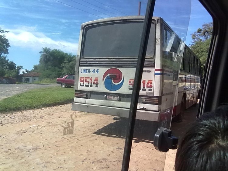 Mercedes-Benz OF 1318 - Caio Vitoria Intercity (En Paraguay) - C. M. R. A.
ASK151
http://galeria.bus-america.com/displayimage.php?pos=-17137
Fotografía: Saiyan
Palabras clave: Caio Vitoria