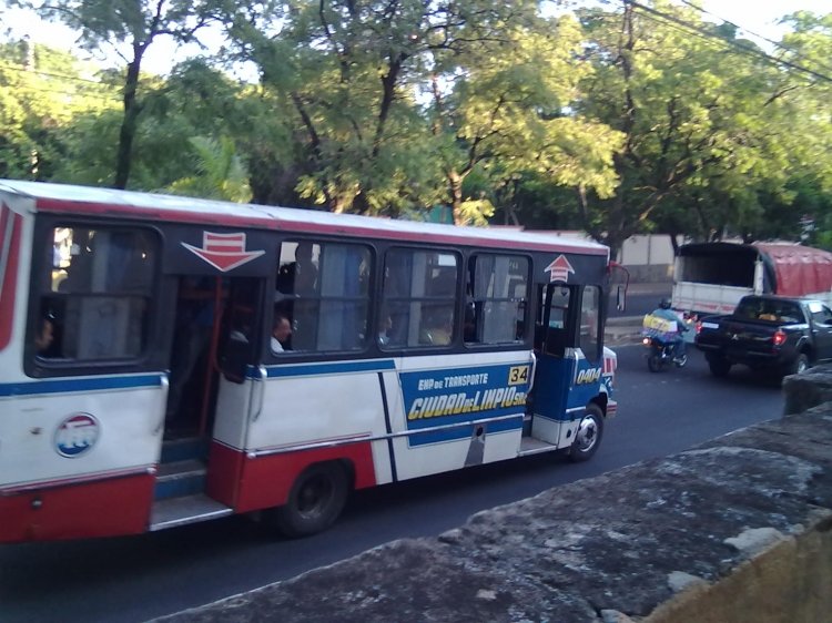 Mercedes Benz L 711 - BRUCEL - Ciudad de Limpio S. R. L.
Buena reforma
Fotografía: Saiyan
Palabras clave: MB