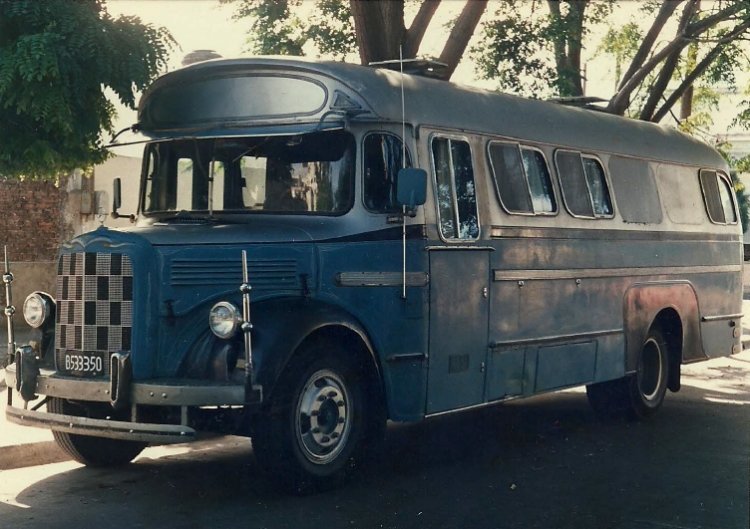 un mitre con pasado 506
B.533350
hola me llamo sergio y les presento el mitre 64 que fue propiedad de mi padre hasta el 2000 luego en el 2009 se prendio fuego o lo prendieron fuego, una lastima se compro en sociedad y luego mi papa adquirio la otra mitad y lo hizo motorhome
