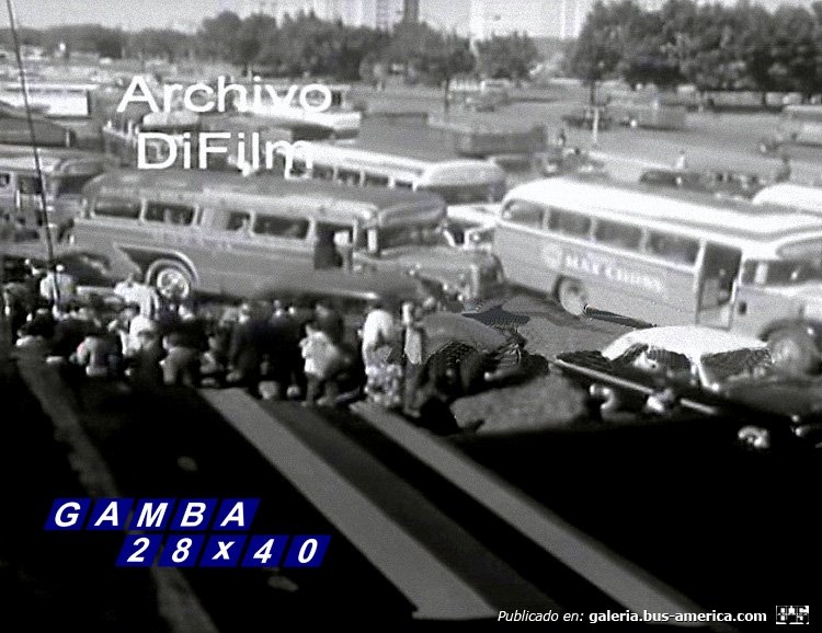 Mercedes-Benz L 312 - Costa Rica - D.O.T.A.
Línea 208

Imagen editada de un video del Archivo DiFilm
Captura: Gamba 28x40
Palabras clave: Gamba / 28