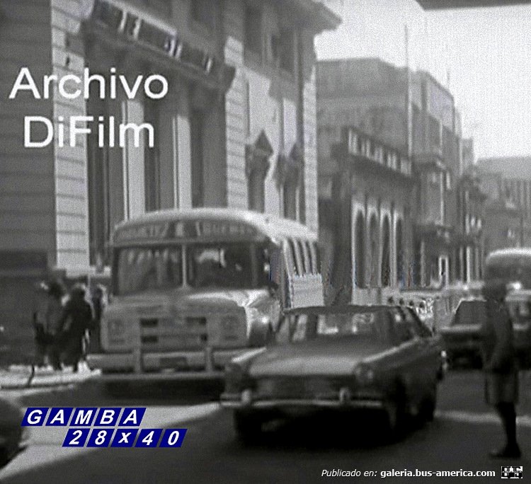 Chevrolet CD 62002 st (G.M.A.) - Costa Brava - Empresa Rivadavia
¿S 336277? ó ¿S 336287?
Línea 1

Imagen editada de un video del Archivo DiFilm
Captura: Gamba 28x40
Palabras clave: Gamba / SF