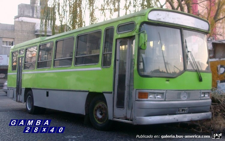 Mercedes-Benz - La Favorita - Particular
C 1665917 - TNK 179
Con evidente pasado en Ecotrans

Colección: Gamba 28x40
Palabras clave: Gamba / radiados
