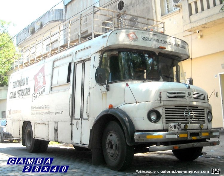 Mercedes-Benz LO 1114 - La Nueva Estrella - Particular
N 065538 - RBQ 152
Transporte de cepillos y escobillones

Colección: Gamba 28x40
Palabras clave: Gamba / 1114