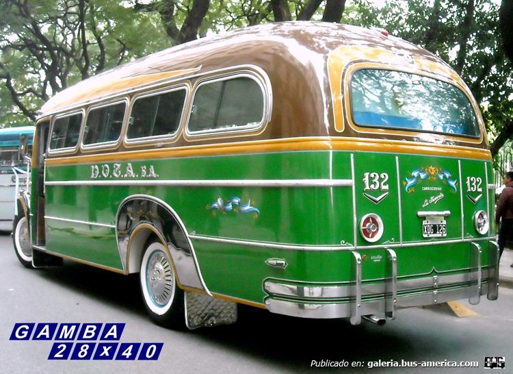 Mercedes-Benz LO 911 - La Favorita - D.O.T.A.
C 094866 - XDG 126
Línea 28 - Interno 132

Colección: Gamba 28x40

http://galeria.bus-america.com/displayimage.php?pid=27004
http://galeria.bus-america.com/displayimage.php?pid=27022
http://galeria.bus-america.com/displayimage.php?pid=35868
http://galeria.bus-america.com/displayimage.php?pid=38715
http://galeria.bus-america.com/displayimage.php?pid=41142
Palabras clave: Gamba / 28