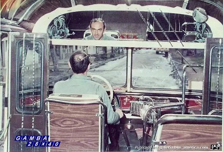 Mercedes-Benz L 312 - A.L.A. - M.O. 25
Vista del puesto de conducción

Fotografía: Autor desconocido
Publicada en Mercado Libre
Palabras clave: Gamba / 312