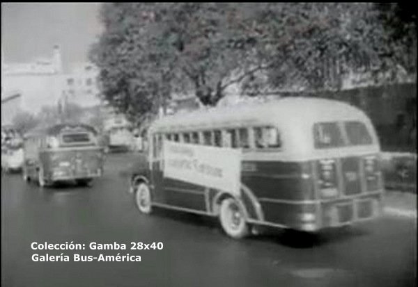Bedford D5LZ1 - Braje
Fotografía editada de un video del Archivo General De La Nación
Palabras clave: Gamba / AGN