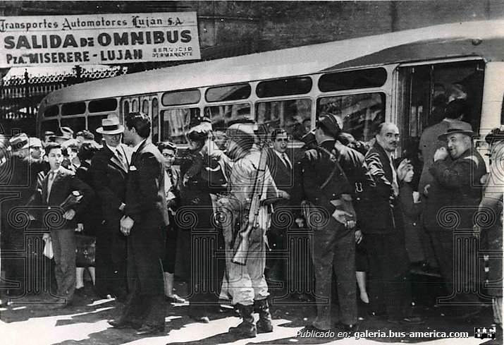 Isobloc (en Argentina) - T.A.L.S.A.
Fotografía: United Press
Publicada en venta en "ebay"
Palabras clave: Gamba / 52