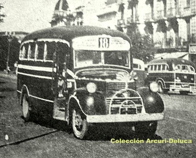 Dodge-Desoto 1946 - ¿La Unión Industrial? 
Foto: Autor desconocido
Colección: Arcuri-Deluca
Palabras clave: Gamba / 18