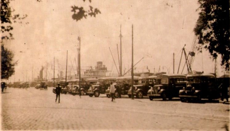 Terminal en el puerto
En algún lugar del puerto de 
Buenos Aires
Foto extraída de Mercado Libre
Palabras clave: Gamba / puerto