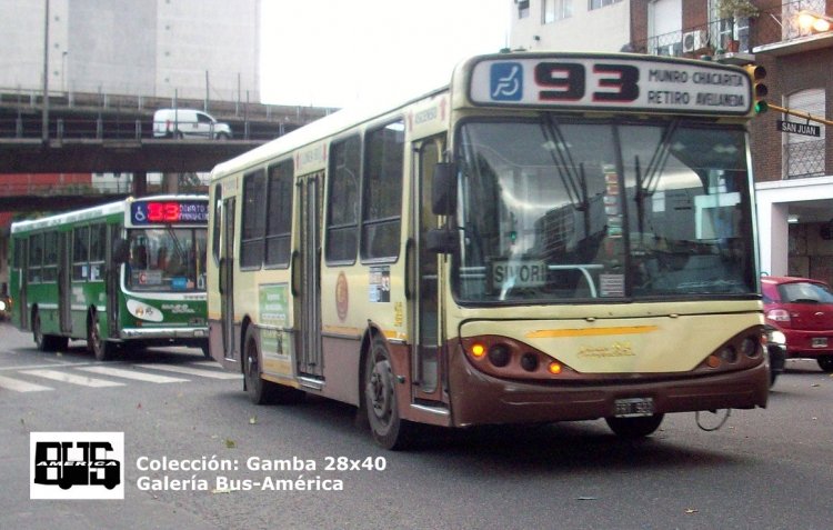 Mercedes-Benz OH 1315 - Bi-Met Corbus - 1° De Septiembre
FRT 922

Línea 93 (Buenos Aires) - Interno 20 [Agosto 2011 - Enero 2017]
Ex línea 15 (Buenos Aires) - Interno 10 [2006 - Agosto 2011]

Colección: Gamba 28x40
Palabras clave: Gamba / 93