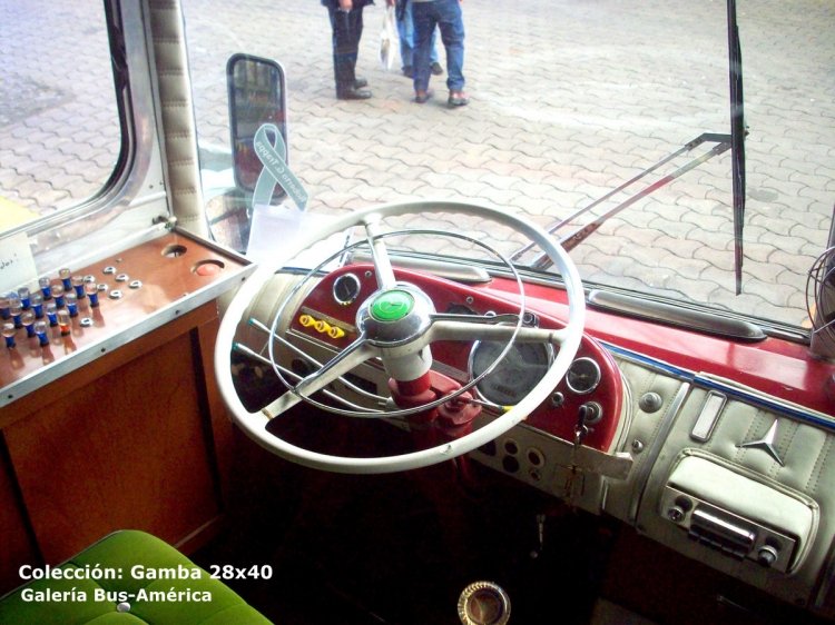 Mercedes-Benz O-317 - La Porteña - Coop El Valle [Recreación]
C 129342 - XJA 318
Vista del puesto de mando

Colección: Gamba 28x40

http://galeria.bus-america.com/displayimage.php?pid=4540
http://galeria.bus-america.com/displayimage.php?pid=4552
http://galeria.bus-america.com/displayimage.php?pid=4628
http://galeria.bus-america.com/displayimage.php?pid=31905
http://galeria.bus-america.com/displayimage.php?pid=31906
http://galeria.bus-america.com/displayimage.php?pid=34498
Palabras clave: Gamba / Larga