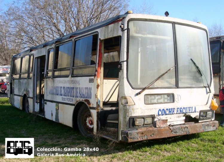 El Detalle OA 101 - El Detalle - Conductores del Transporte de Pasajeros
B 2408112
Coche Escuela
Ex Expreso Paraná

Colección: Gamba 28x40
Palabras clave: Gamba / OA