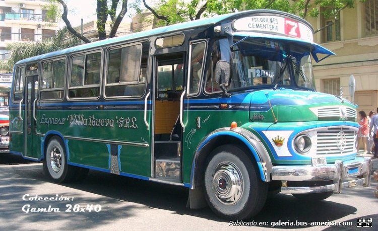 Mercedes-Benz LO 1114 - Ottaviano - Expreso Villa Nueva
C 1208478 - VBC 778
Línea 7 (en realidad 257) - Interno 1
Unidad restaurada por la empresa, porta un número de línea que no se corresponde con el modelo del coche, este llegó a 1969

Colección: Gamba 28x40

http://galeria.bus-america.com/displayimage.php?pos=-15452
http://galeria.bus-america.com/displayimage.php?pos=-15453
http://galeria.bus-america.com/displayimage.php?pid=33733
Palabras clave: Gamba / 257