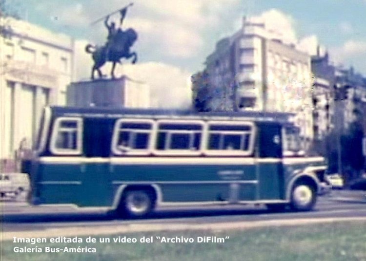 Mercedes-Benz LO 1114 - El Indio - C.U.S.A.
Línea 106
Circulando por un lugar bien conocido, El Cid Campeador

Imagen editada de un video del Archivo DiFilm
Captura: Gamba 28x40
Palabras clave: Gamba / 106