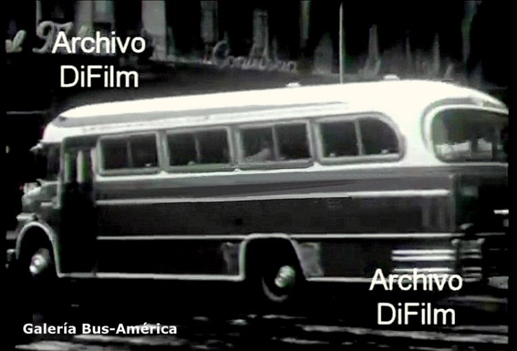 Mercedes-Benz LO 1112 - A.L.A. - Pedro De Mendoza
Línea 64

Imagen editada de un video del "Archivo DiFilm"
Captura: Gamba 28x40
Palabras clave: Gamba / 64