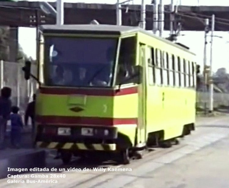 La Brugeoise - Talleres Scipione - S.B.A.S.E.
Imagen de uno de los "Lagartos", con los cuales se inició el servicio de premetro, su base eran coches de la línea A, las Brujas.
Después de 25 años, regresaba el tranvía a Buenos Aires

Imagen editada de un video de: Willy Kaemena
Captura: Gamba 28x40
