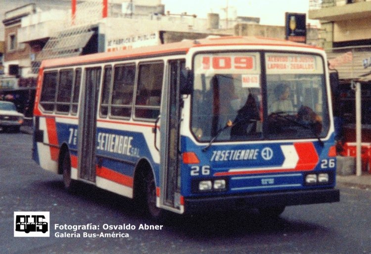 El Detalle OA 101 - El Detalle - 7 De Setiembre
Línea 109 - Interno 26

Fotografía: Osvaldo Abner
Gestión: Pablo Olguín
Palabras clave: Gamba / Rosario