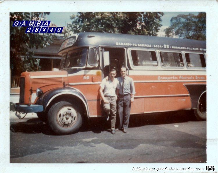 Mercedes-Benz L 312 - Caseros - Almirante Brown
Línea 33 - Interno 56

Colección: Gamba 28x40
Palabras clave: Gamba / 33