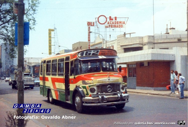 Mercedes-Benz LO 1114 - Crovara - Bartolomé Mitre
B 2015377
Línea 162 - Interno 19

Fotografía: Osvaldo Abner
Archivo y cesión: Pablo Olguín
Palabras clave: Gamba / 162