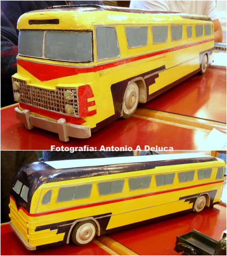 Scania Vabis IC 76 (en Argentina) - La Sureña - Maqueta
Maqueta realizada por Jorge Arcuri

Foto gentileza: Antonio A Deluca
Palabras clave: Gamba / Maqueta