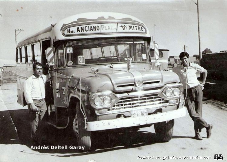 Ford B-600 - Luna - Compañía Rivadavia
Línea 20 (Bahía Blanca) - Interno 7

Fotografía: Andrés Deltell Garay
Archivo ya posteado
Palabras clave: Gamba / Bahía