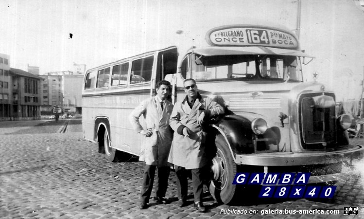 Mercedes-Benz L 312 - Alcorta - Pedro De Mendoza
Línea 164 (luego 64 - Buenos Aires) 

Archivo ya posteado
Fotografía: Autor desconocido
Palabras clave: Gamba / 64