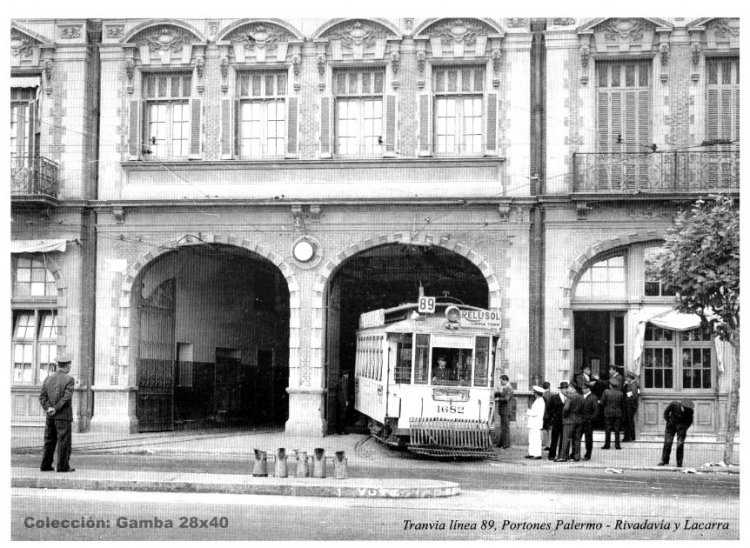 Estación de tranvías, Palermo
Línea 89 - Interno 1682
Situada frente a Plaza Italia

Foto: ¿AGN?
Colección: Gamba 28x40
Palabras clave: Gamba / 89