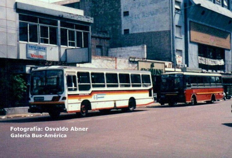 El Detalle OA 101 - San Juan - Sol De Mayo
Línea 4 - Interno 45

Fotografía: Osvaldo Abner
Gestión: Pablo Olguín
Palabras clave: Gamba / 4