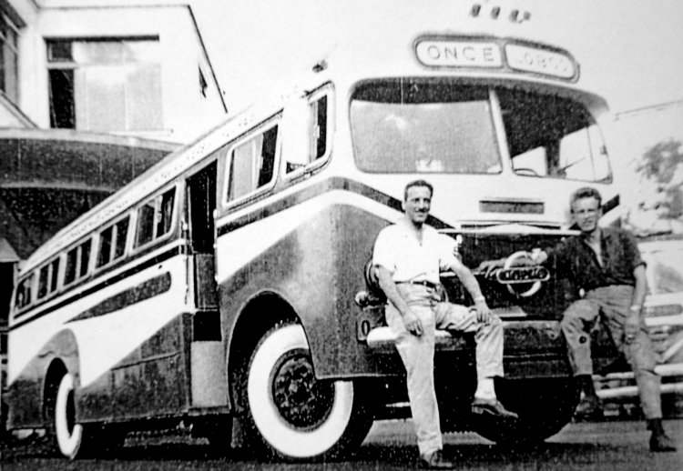 Volvo - El Trébol - Expreso Liniers
Línea 188 - Once-Lobos

Foto: Victor Lafranchi
Archivo: Osvaldo Abner
Gestión: Pablo Olguín
Palabras clave: Gamba / 188