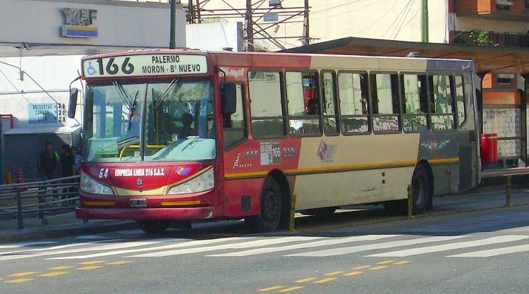 Mercedes-Benz OH 1618 L - Bi-Met - Empresa Línea 216
JBE 726
Línea 166 - Interno 64

Colección: Gamba 28x40
Palabras clave: Gamba / 166