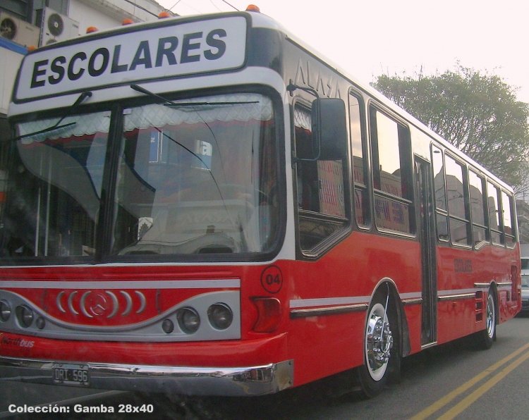 Mercedes-Benz OH 1621 L - ALASA - Escolar
DRI 596
Ex Juan B Justo - Línea 34 - Interno 5
De los últimos productos de ALA, este "maquinón" se conserva en buena forma

http://galeria.bus-america.com/displayimage.php?pid=15952
http://galeria.bus-america.com/displayimage.php?pid=38400
Palabras clave: Gamba / esc