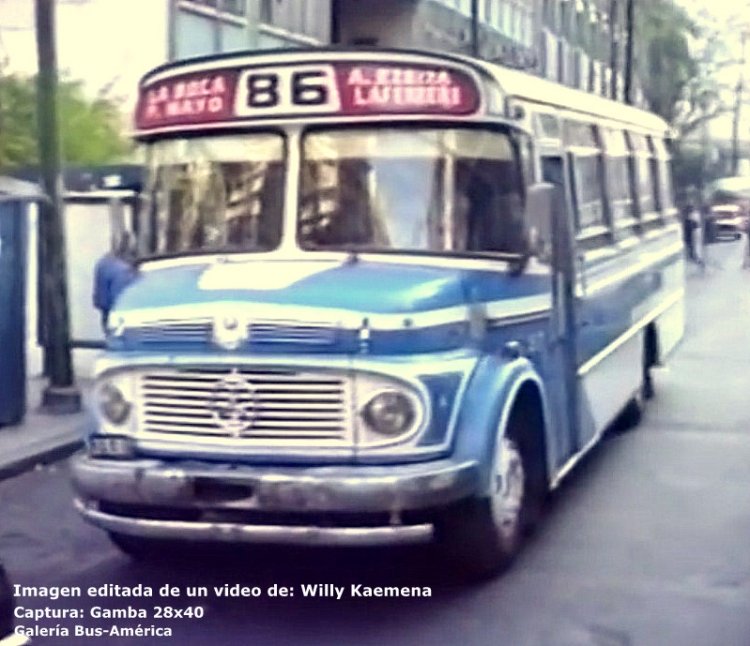 Mercedes-Benz LO 1114 - Fram - Fournier
Línea 86 - Interno 97

Imagen editada de un video de: Willy Kaemena
Captura: Gamba 28x40
Palabras clave: Gamba / 86
