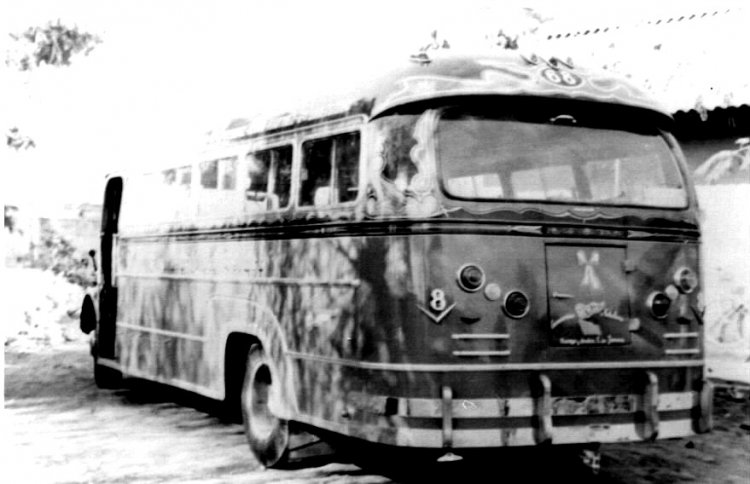 Mercedes-Benz L 312 - P.Y.R. - E.S.I.S.A.
Línea 68 (Luego 311, hoy 168) - Interno 8

Foto: Luis Méndez (gestión Alejandro Scartaccini)
Archivo Osvaldo Abner
Palabras clave: Gamba / 68