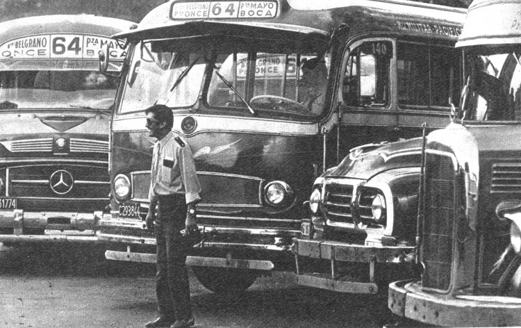 Mercedes-Benz O-312 H (en Argentina) - Pedro De Mendoza
C 293844
Línea 64 - Interno 140

Foto: Autor y publicación desconocida
Archivo: Osvaldo Abner
Gestión: Pablo Olguín
[Datos de izquierda a derecha]
Palabras clave: Gamba / 64