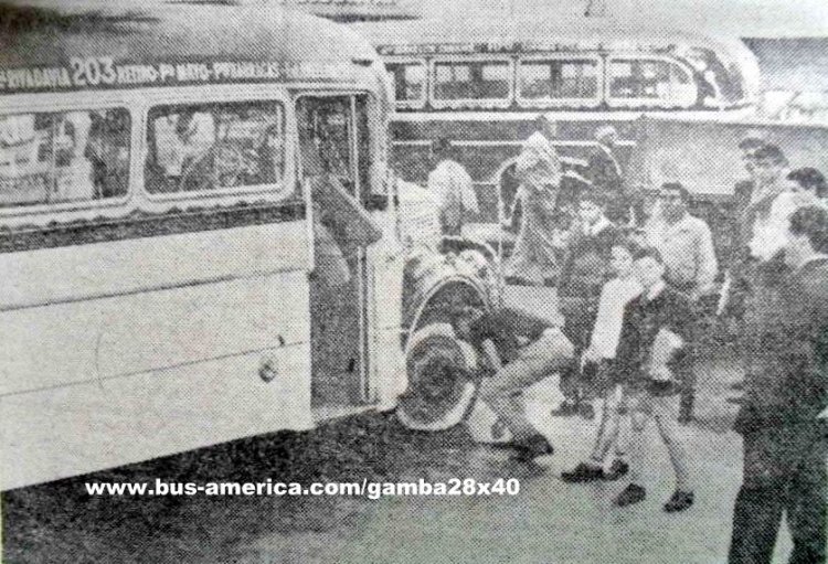 Mercedes-Benz L 312 - Linea 203
Linea 203 (hoy 93)
Foto de un periódico
Colección J Arcuri - A A Deluca
Palabras clave: Gamba / 203