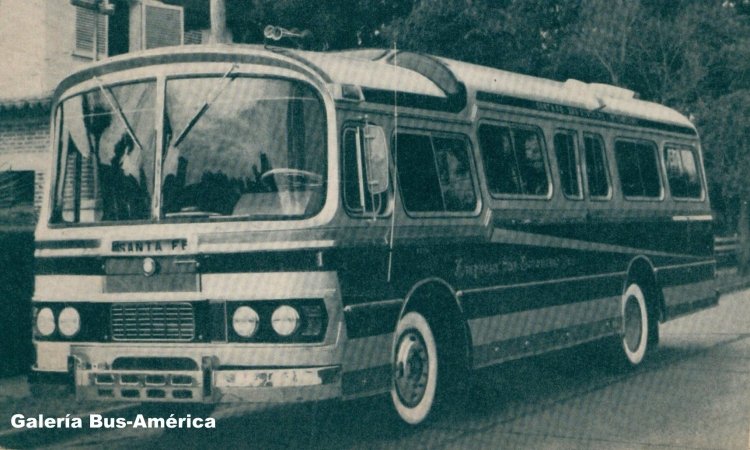 Mercedes-Benz LO 1112 (Frontalizado) - Caseros
Fotografía de carrocería: Caseros
Publicada en revista: Industria Carrocera Argentina
Archivo: Osvaldo Abner
Gestión: Pablo Olguín
Palabras clave: Gamba / Larga