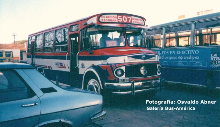 Mercedes-Benz LO 1114 - La Nueva Estrella - Línea 507
B 2104624 - WEF 896
Línea 507 - Interno 6

Fotografía: Osvaldo Abner
Gestión: Pablo Olguín
Palabras clave: Gamba / 507