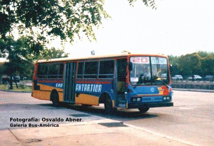 El Detalle OA 101 - El Detalle - Empresa Antártida
Línea 20 - Interno 71

Fotografía: Osvaldo Abner
Gestión: Pablo Olguín
Palabras clave: Gamba / Mza
