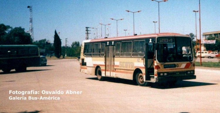 El Detalle OA 101 - El Detalle - S.C.O.T.A.
Línea 204 - Interno 42

Fotografía: Osvaldo Abner
Gestión: Pablo Olguín
Palabras clave: Gamba / 204