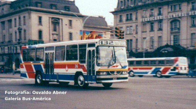 Mercedes-Benz OHL 1320 - Ei-Var - Nuevos Rumbos
Línea 132 - Interno 36

Fotografía: Osvaldo Abner
Gestión: Pablo Olguín
Palabras clave: Gamba / 132