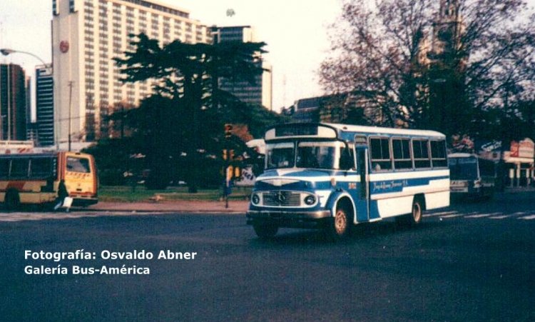 Mercedes-Benz LO 1114 - La Favorita - E.T. Fournier
Línea 56

Fotografía: Osvaldo Abner
Gestión: Pablo Olguín
Palabras clave: Gamba / 56